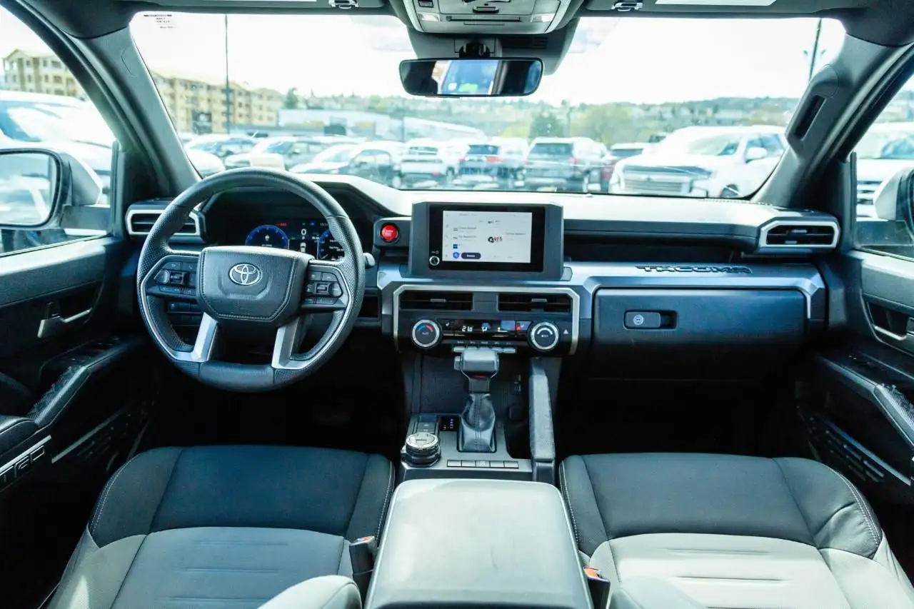 Toyota Tacoma снимка Toyota Tacoma