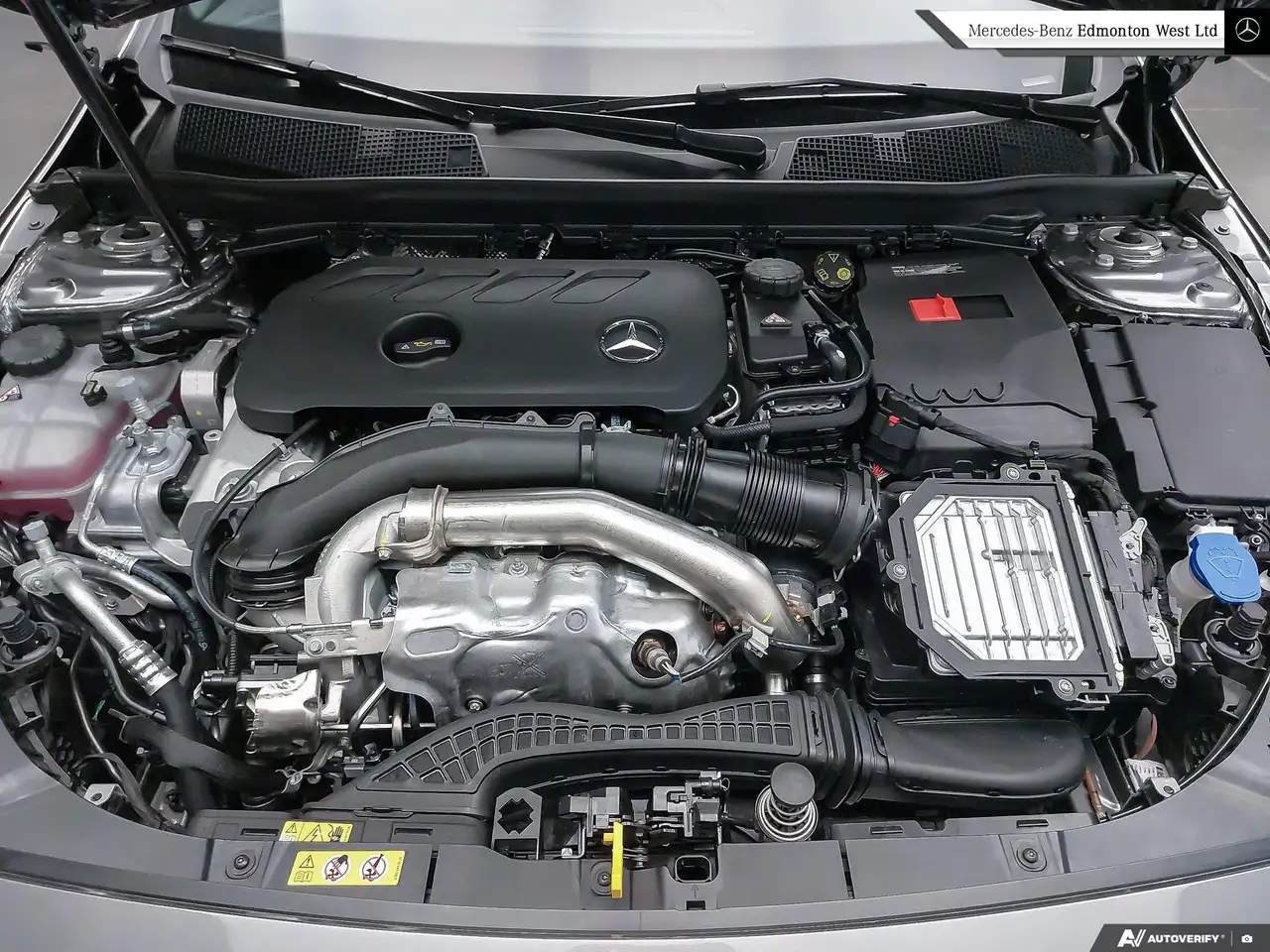 Mercedes-Benz CLA снимка Mercedes-Benz CLA