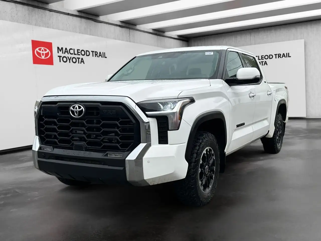 Toyota Tundra снимка Toyota Tundra
