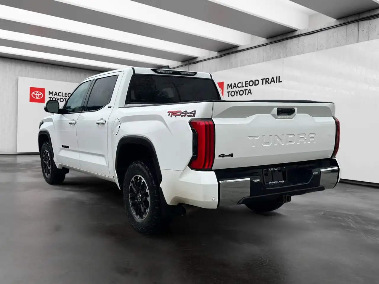 Toyota Tundra снимка Toyota Tundra