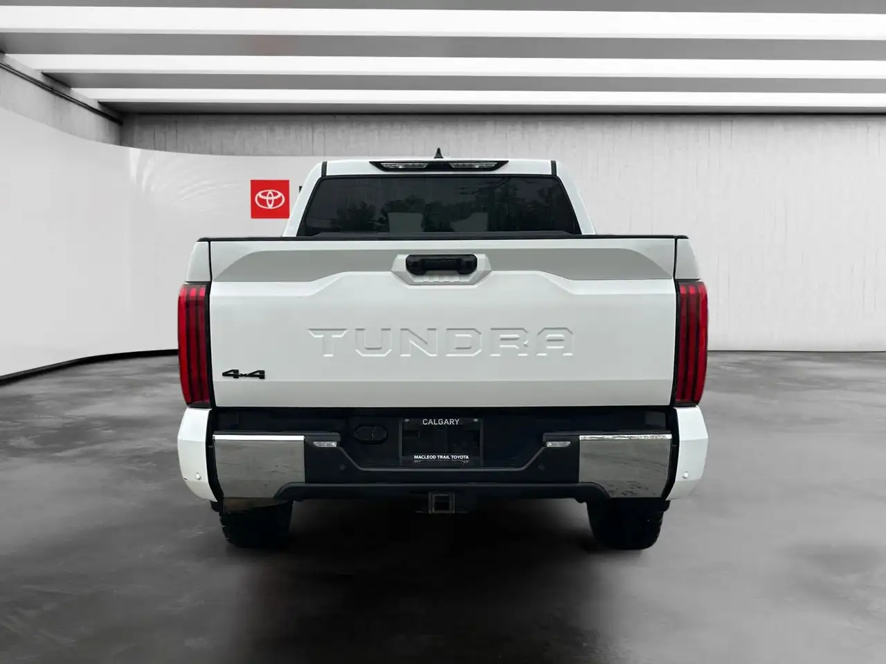 Toyota Tundra снимка Toyota Tundra