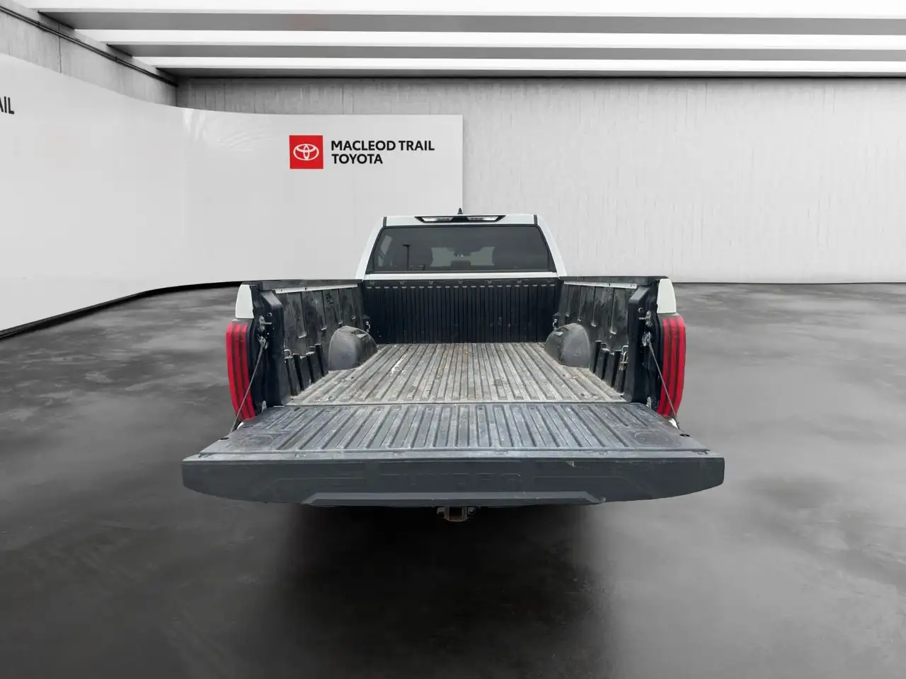 Toyota Tundra снимка Toyota Tundra