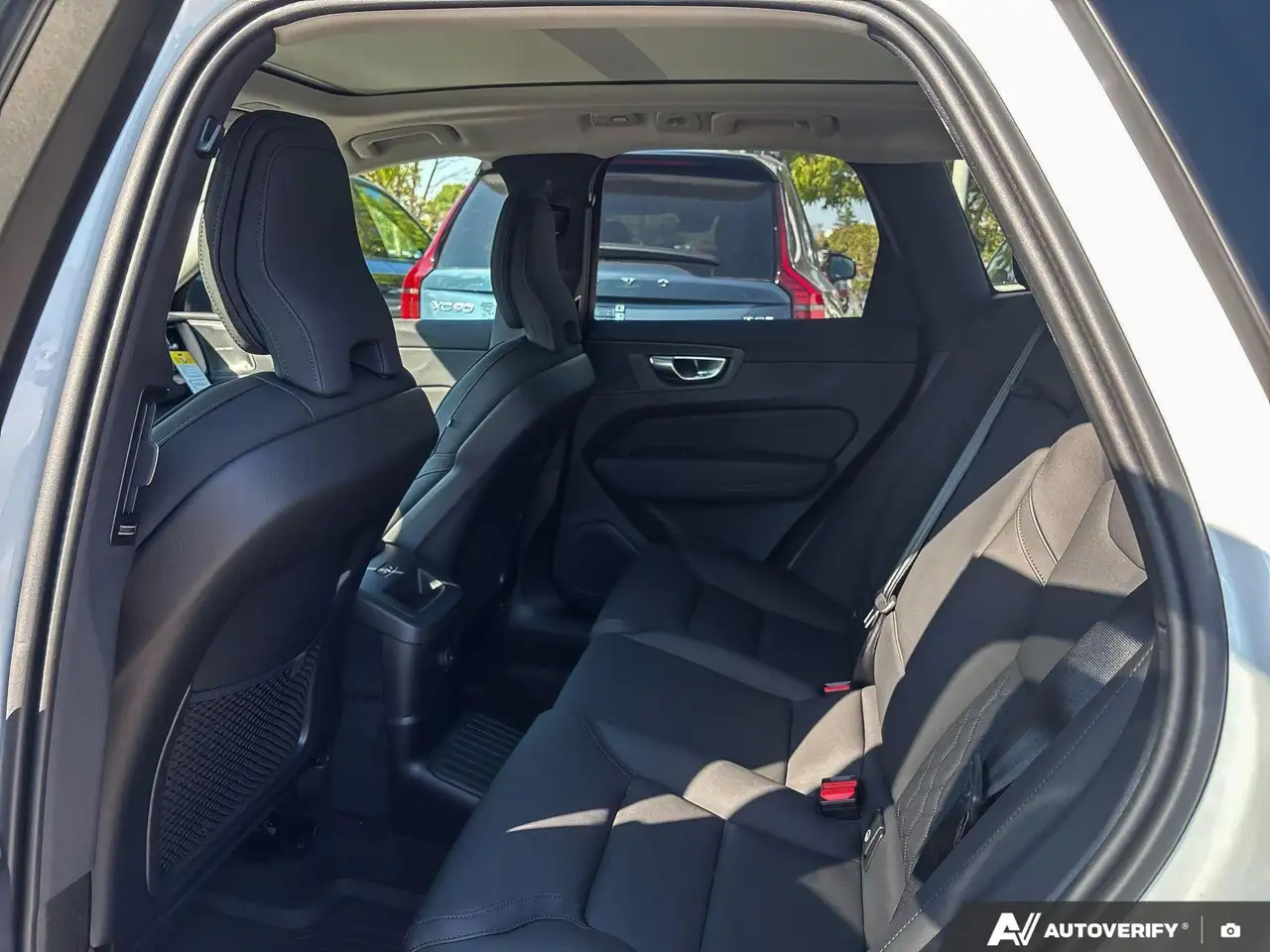 Volvo XC60 photo Volvo XC60