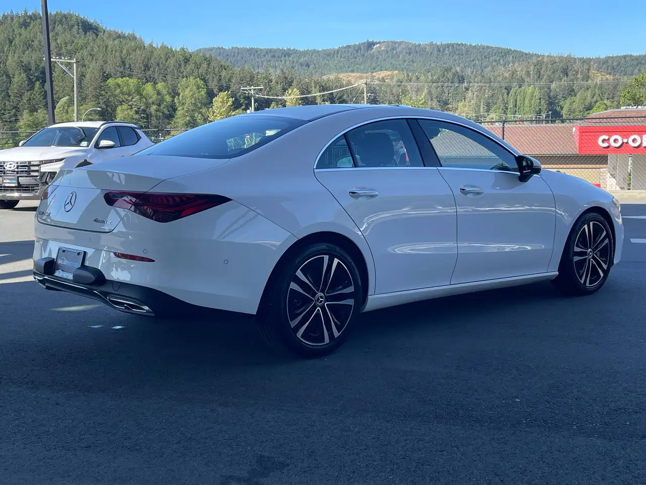 Mercedes-Benz CLA снимка Mercedes-Benz CLA