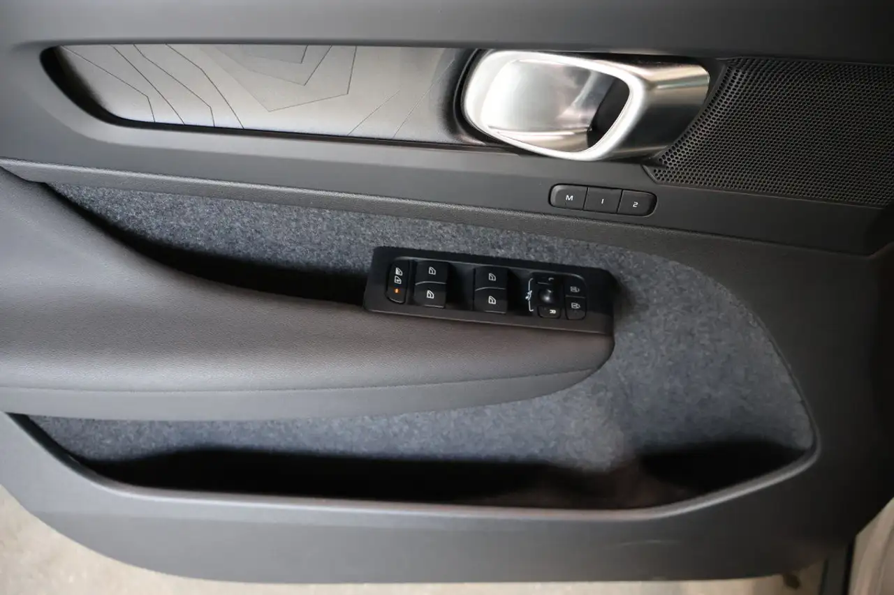 Volvo XC40 снимка Volvo XC40