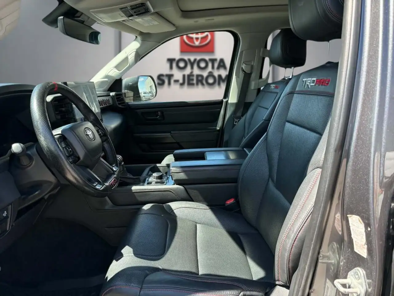 Toyota Tundra снимка Toyota Tundra