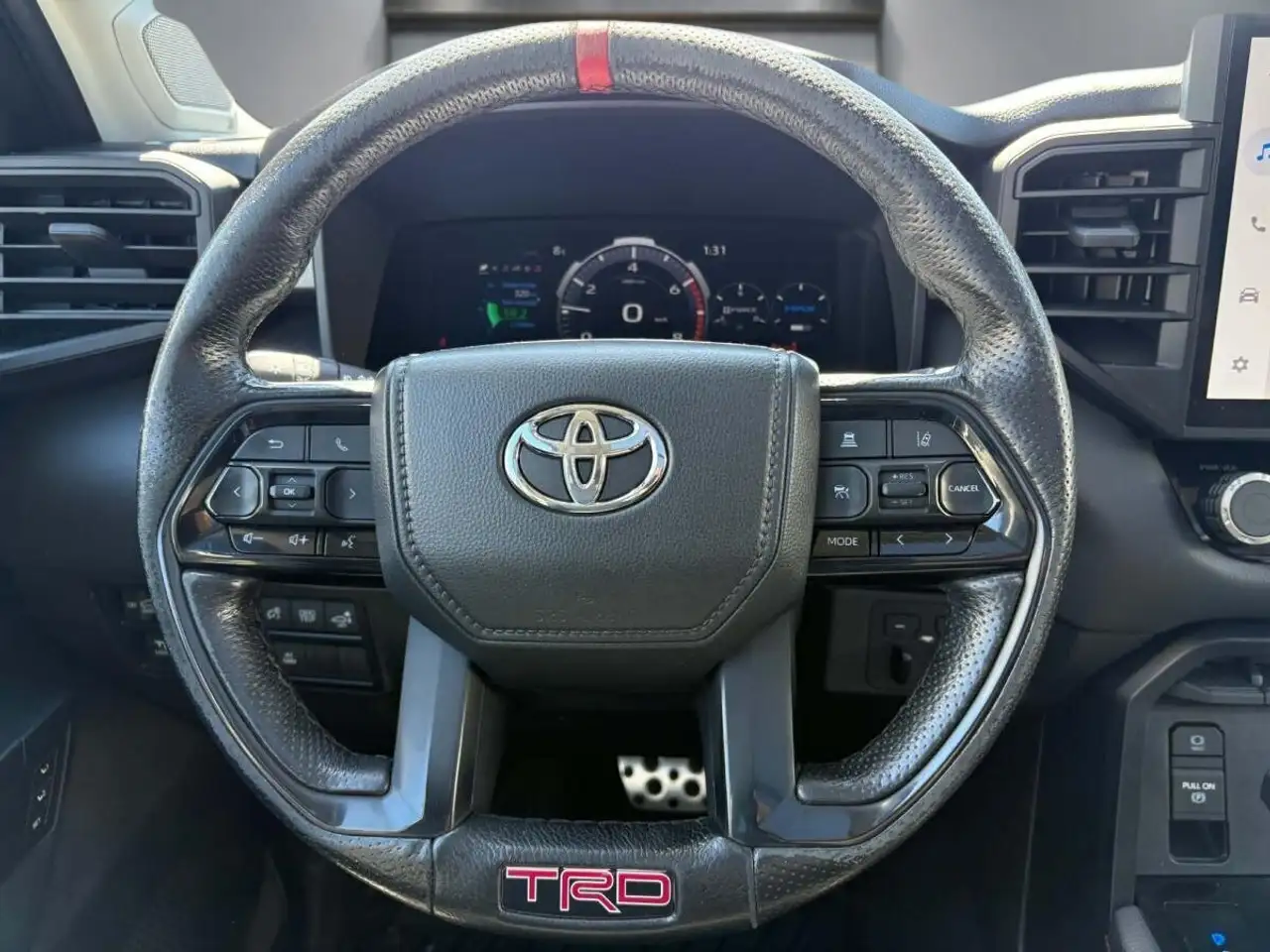 Toyota Tundra снимка Toyota Tundra