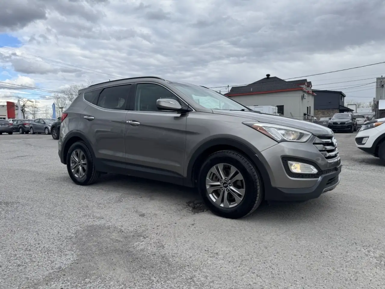 Hyundai SANTA FE photo Hyundai SANTA FE