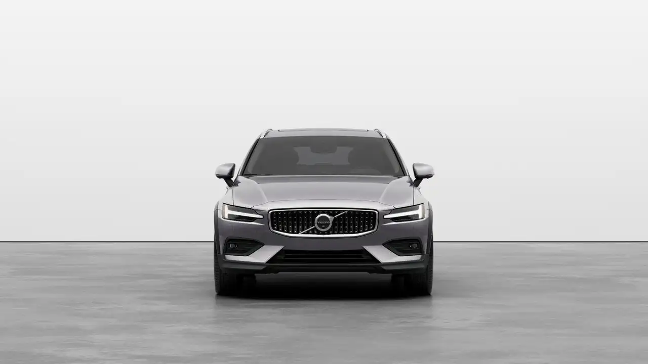 Volvo V60 Cross Country снимка Volvo V60 Cross Country