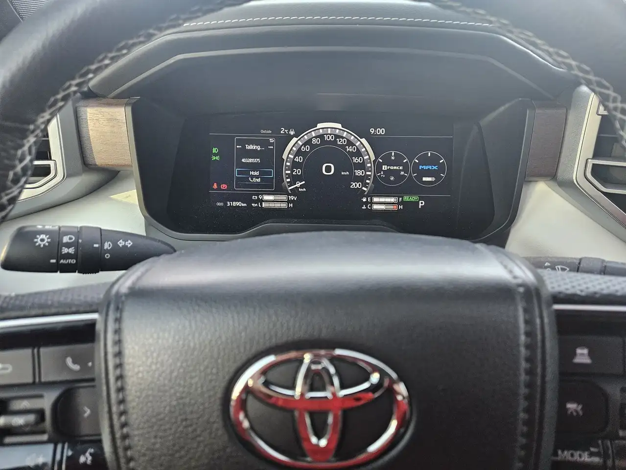 Toyota Tundra снимка Toyota Tundra