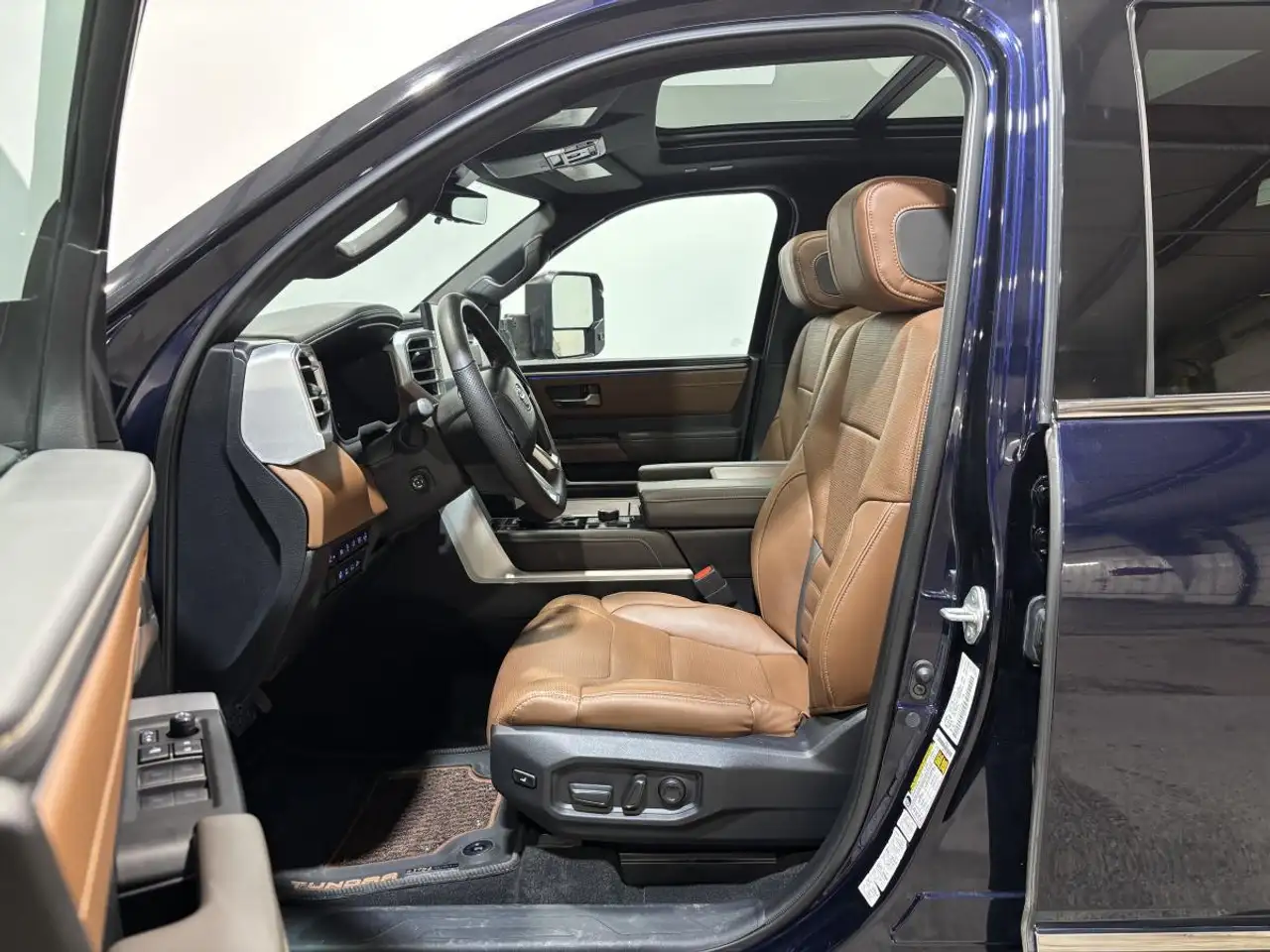 Toyota Tundra снимка Toyota Tundra