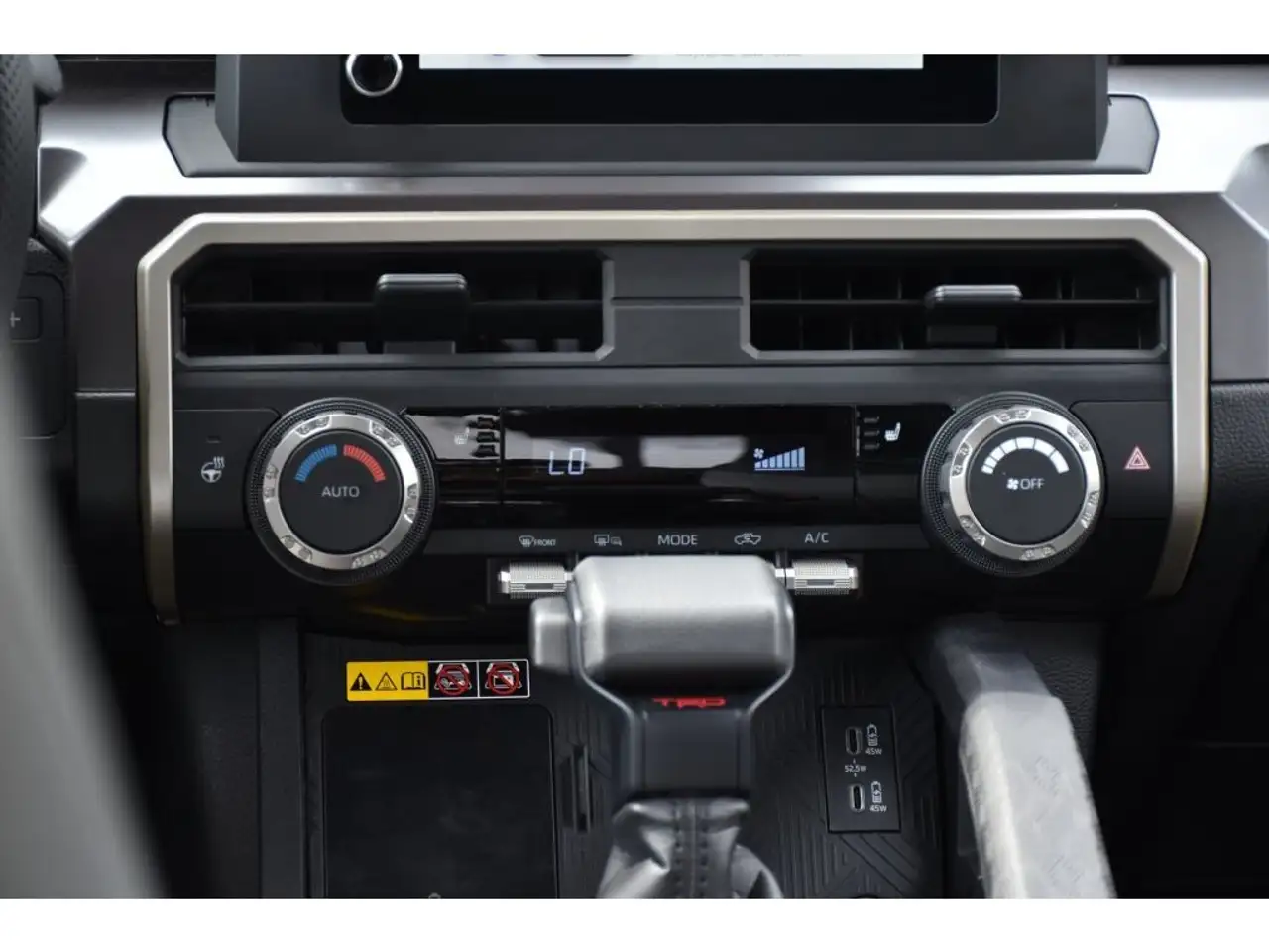 Toyota Tacoma снимка Toyota Tacoma