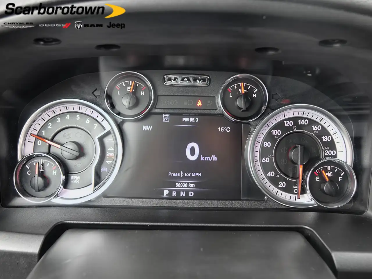 RAM 1500 снимка RAM 1500