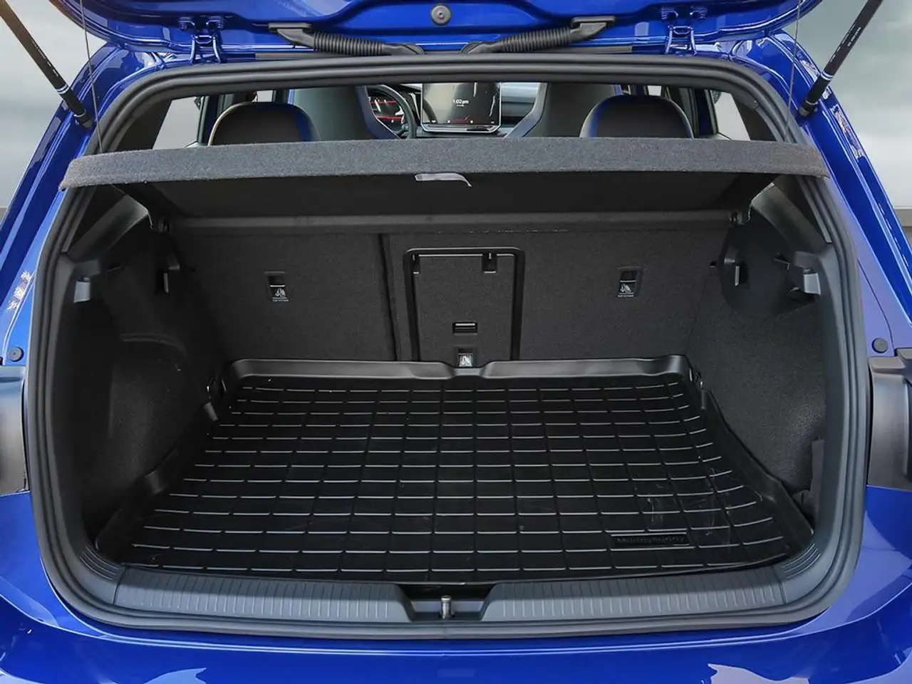 Volkswagen Golf R снимка Volkswagen Golf R