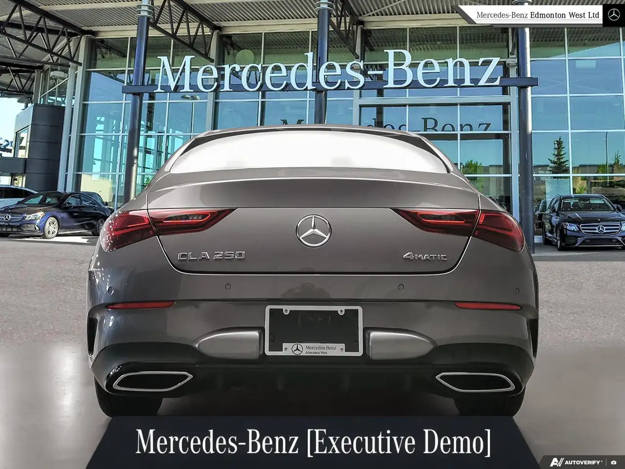 Mercedes-Benz CLA снимка Mercedes-Benz CLA
