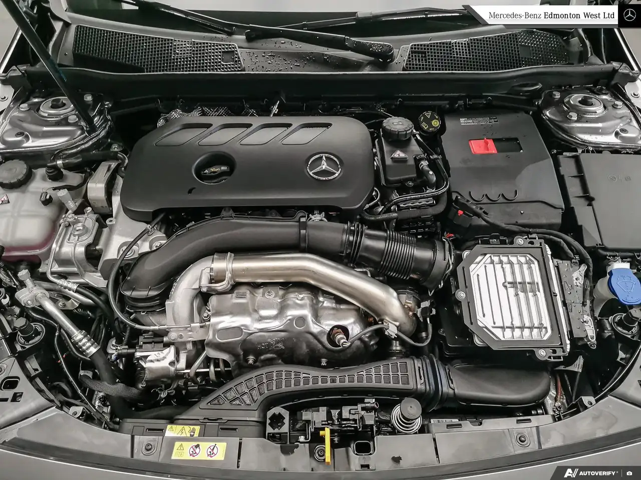 Mercedes-Benz CLA снимка Mercedes-Benz CLA