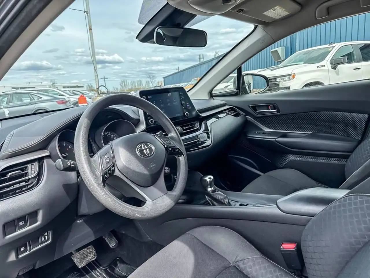 Toyota C-HR fotografie Toyota C-HR