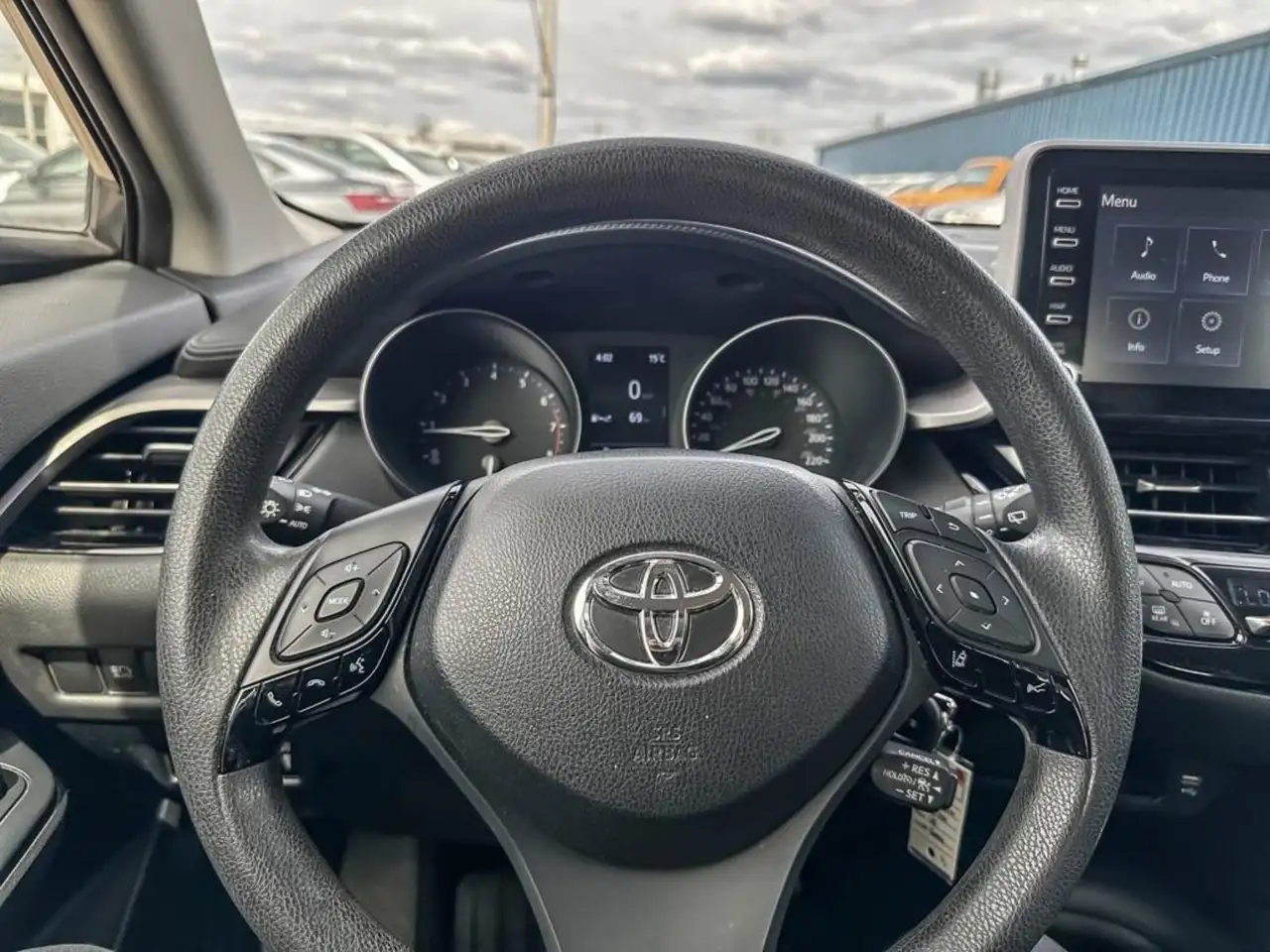 Toyota C-HR fotografie Toyota C-HR