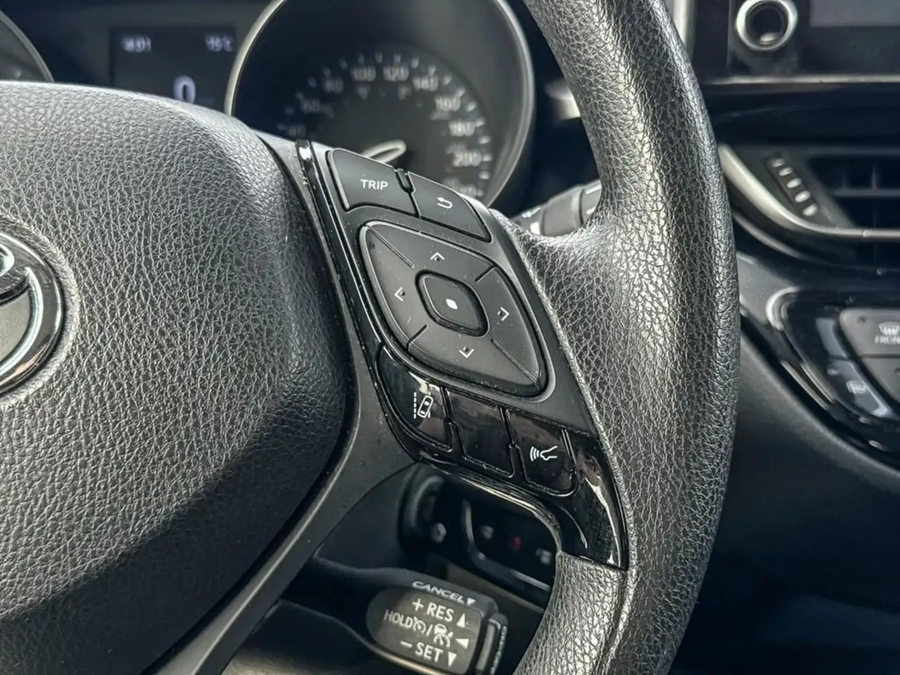 Toyota C-HR fotografie Toyota C-HR