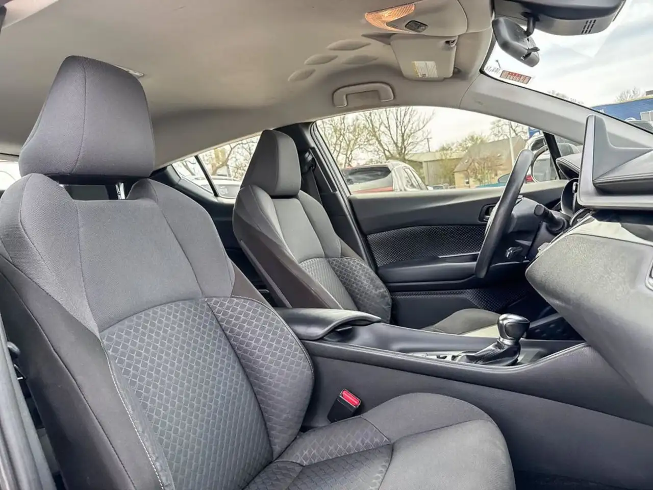 Toyota C-HR fotografie Toyota C-HR