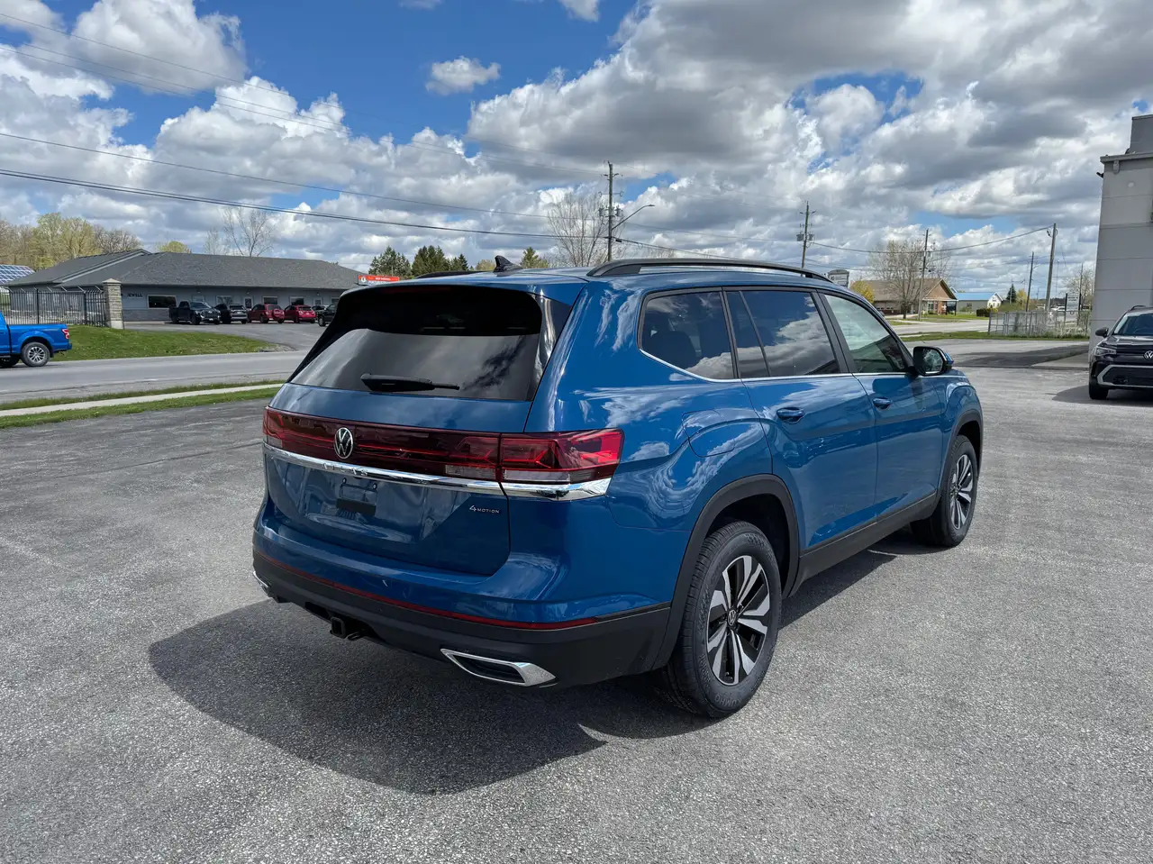 Volkswagen Atlas photo Volkswagen Atlas