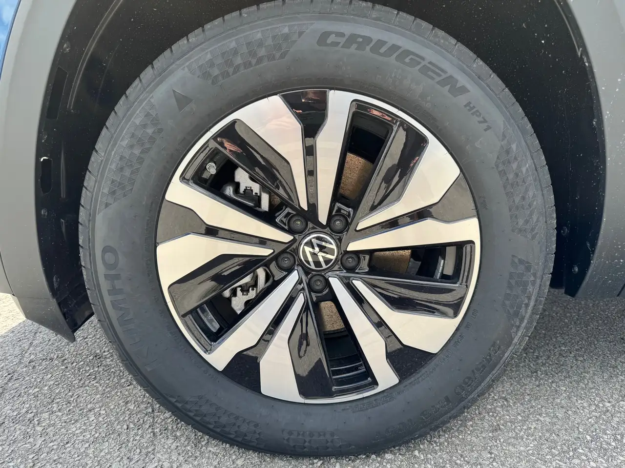 Volkswagen Atlas photo Volkswagen Atlas