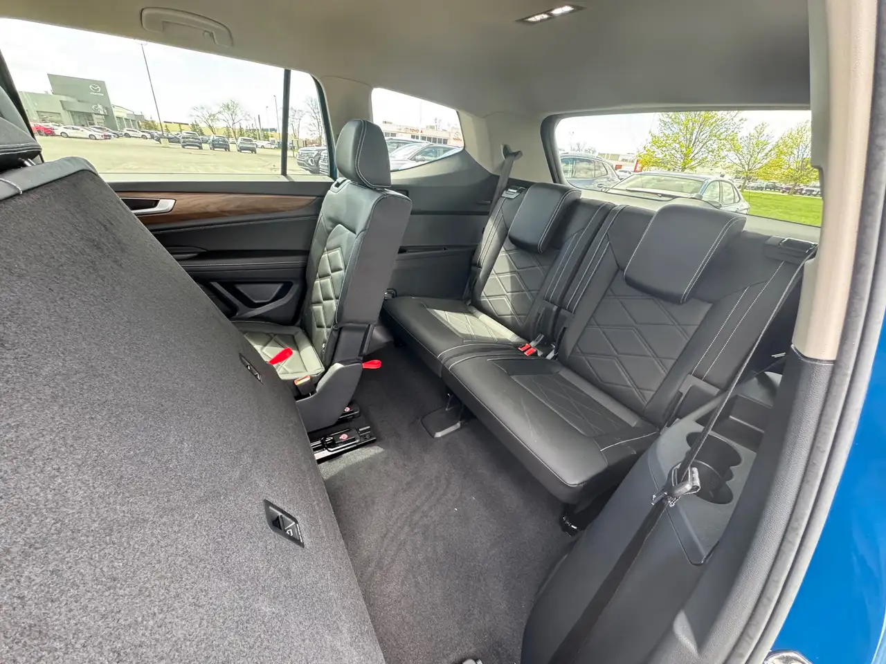 Volkswagen Atlas photo Volkswagen Atlas
