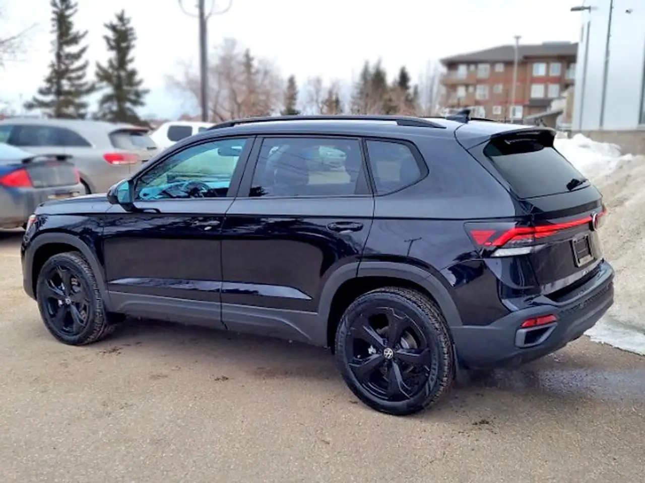 Volkswagen Taos снимка Volkswagen Taos
