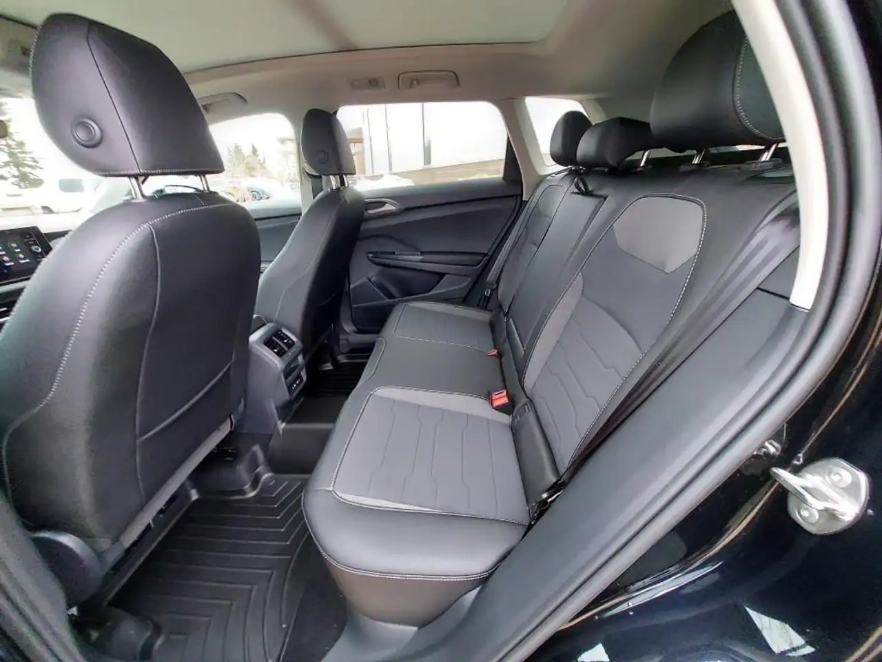 Volkswagen Taos снимка Volkswagen Taos