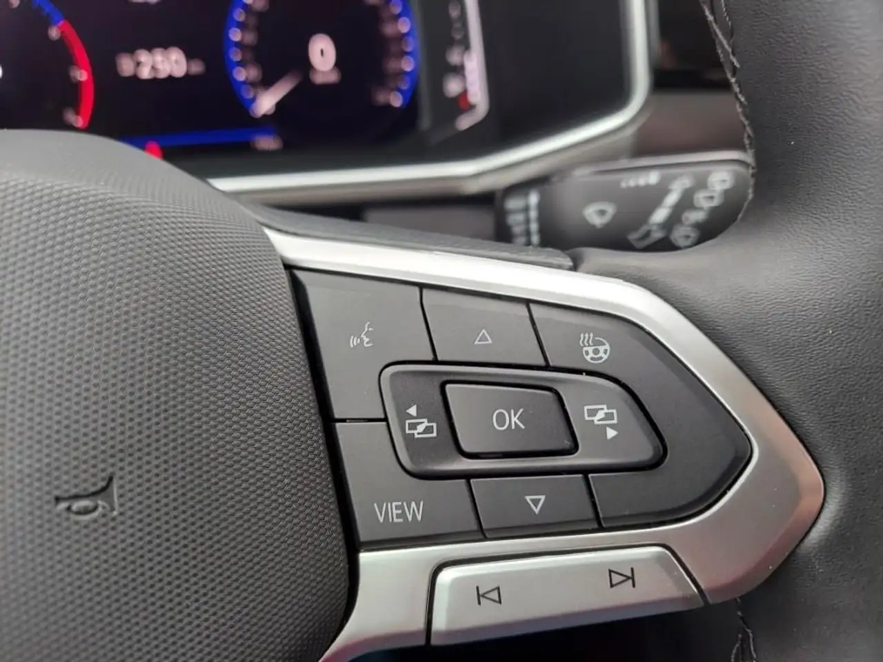 Volkswagen Taos снимка Volkswagen Taos