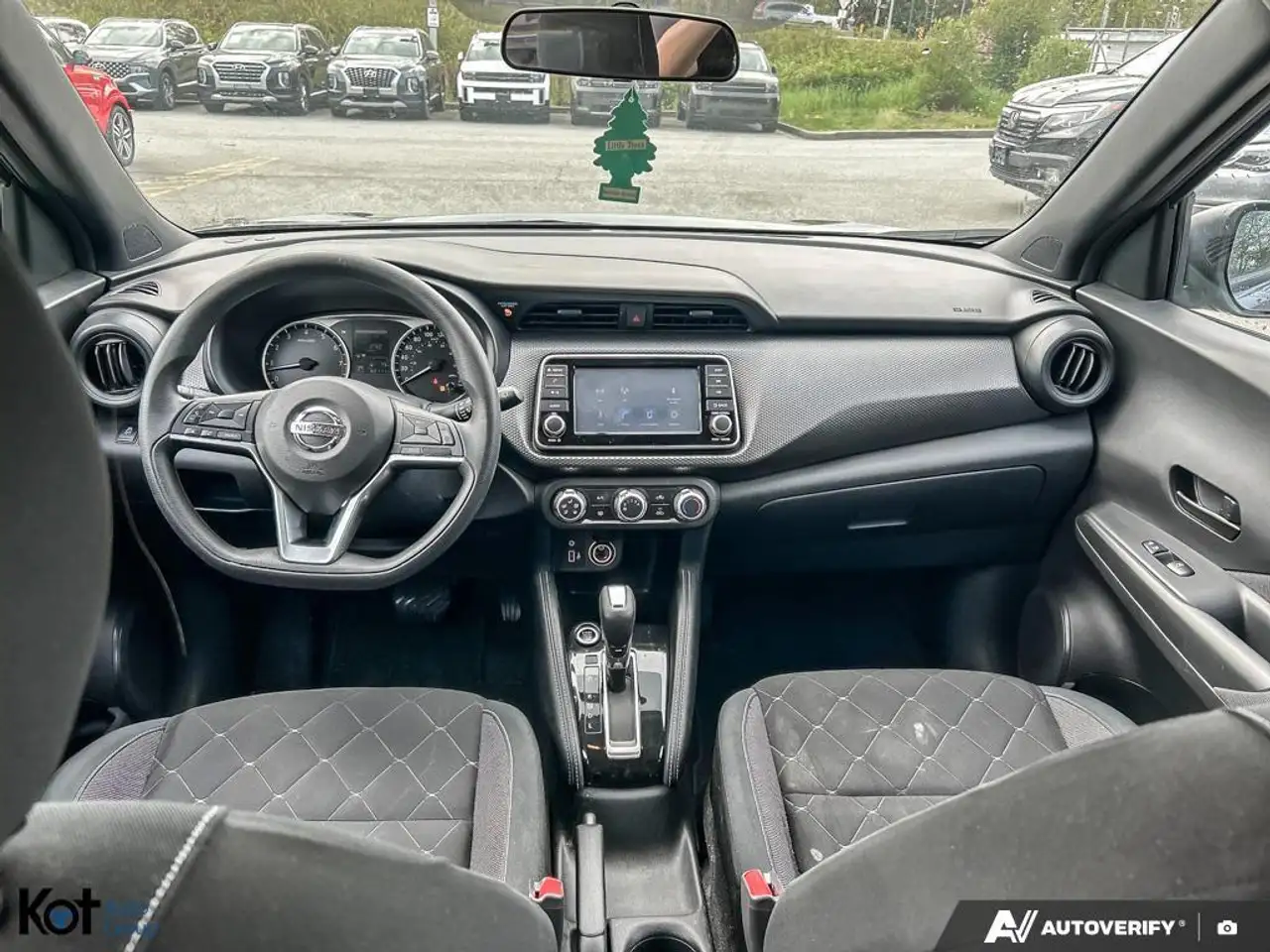 Nissan Kicks снимка Nissan Kicks