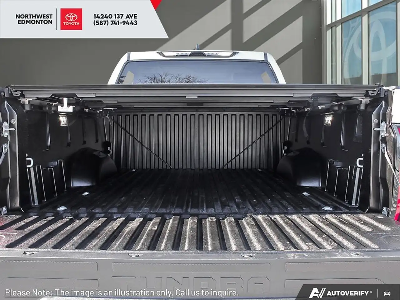 Toyota Tundra снимка Toyota Tundra