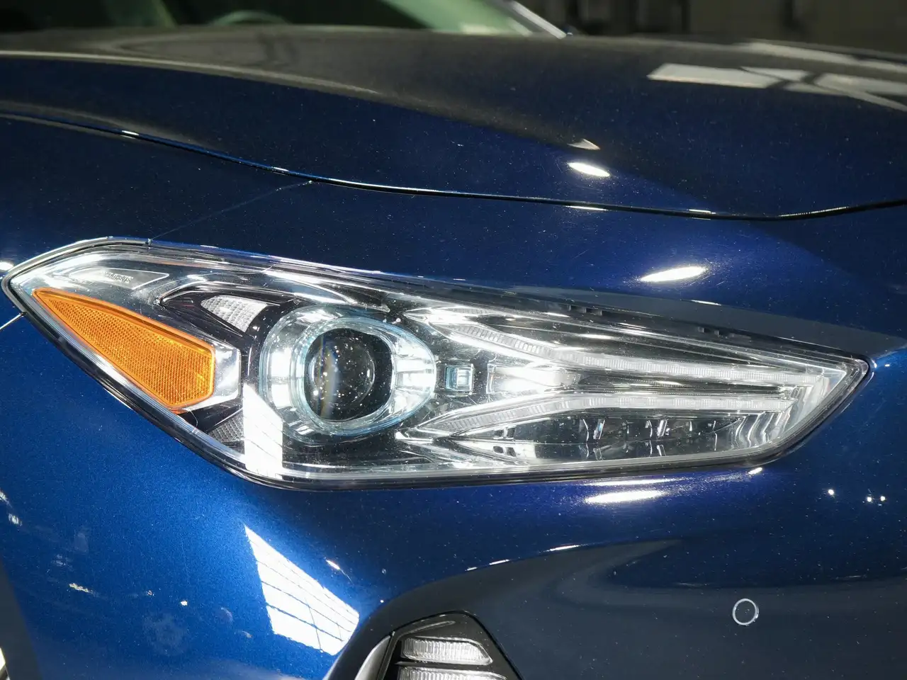 Genesis G70 снимка Genesis G70