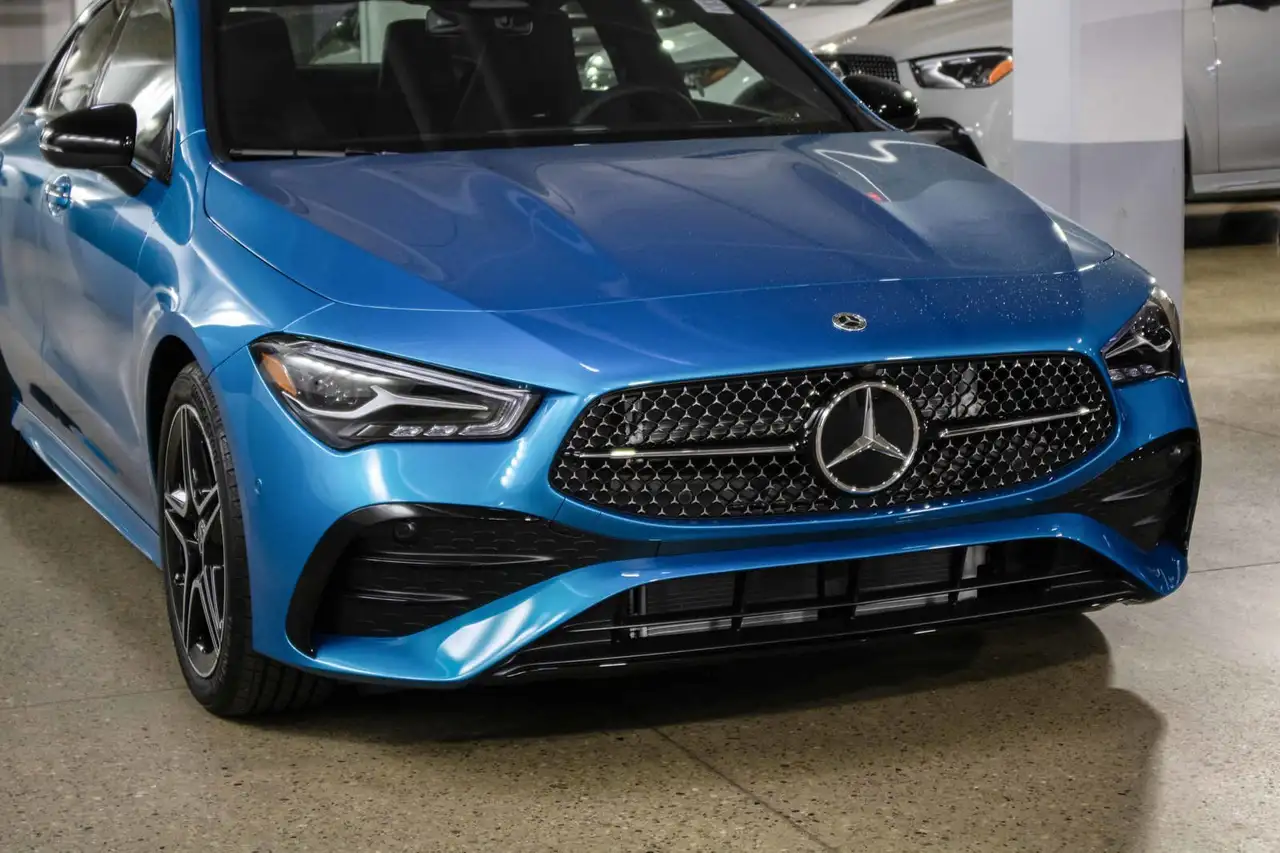 Mercedes-Benz CLA снимка Mercedes-Benz CLA