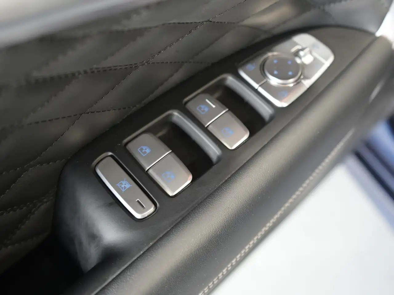Genesis G70 снимка Genesis G70