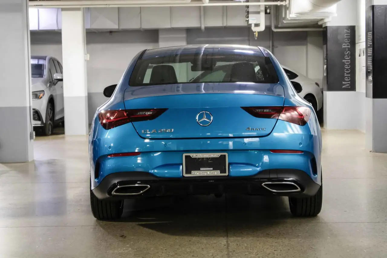 Mercedes-Benz CLA снимка Mercedes-Benz CLA