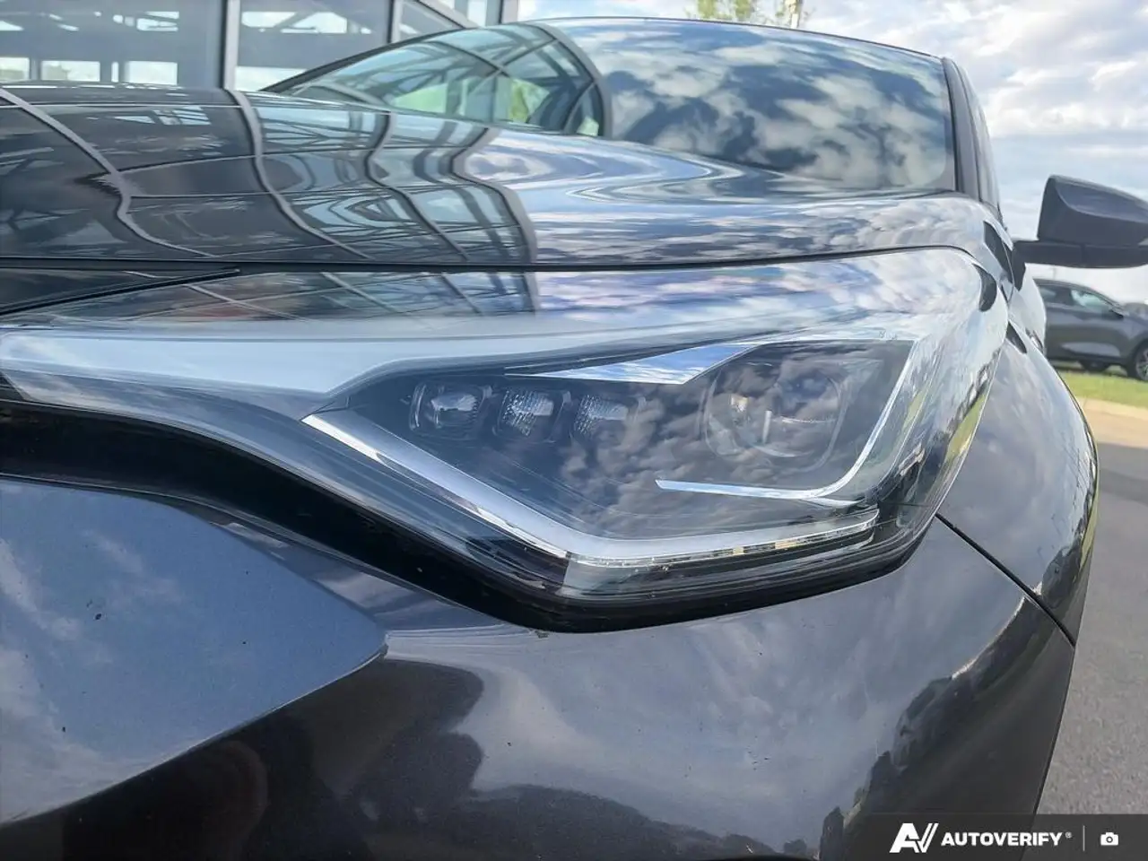 Toyota C-HR photo Toyota C-HR