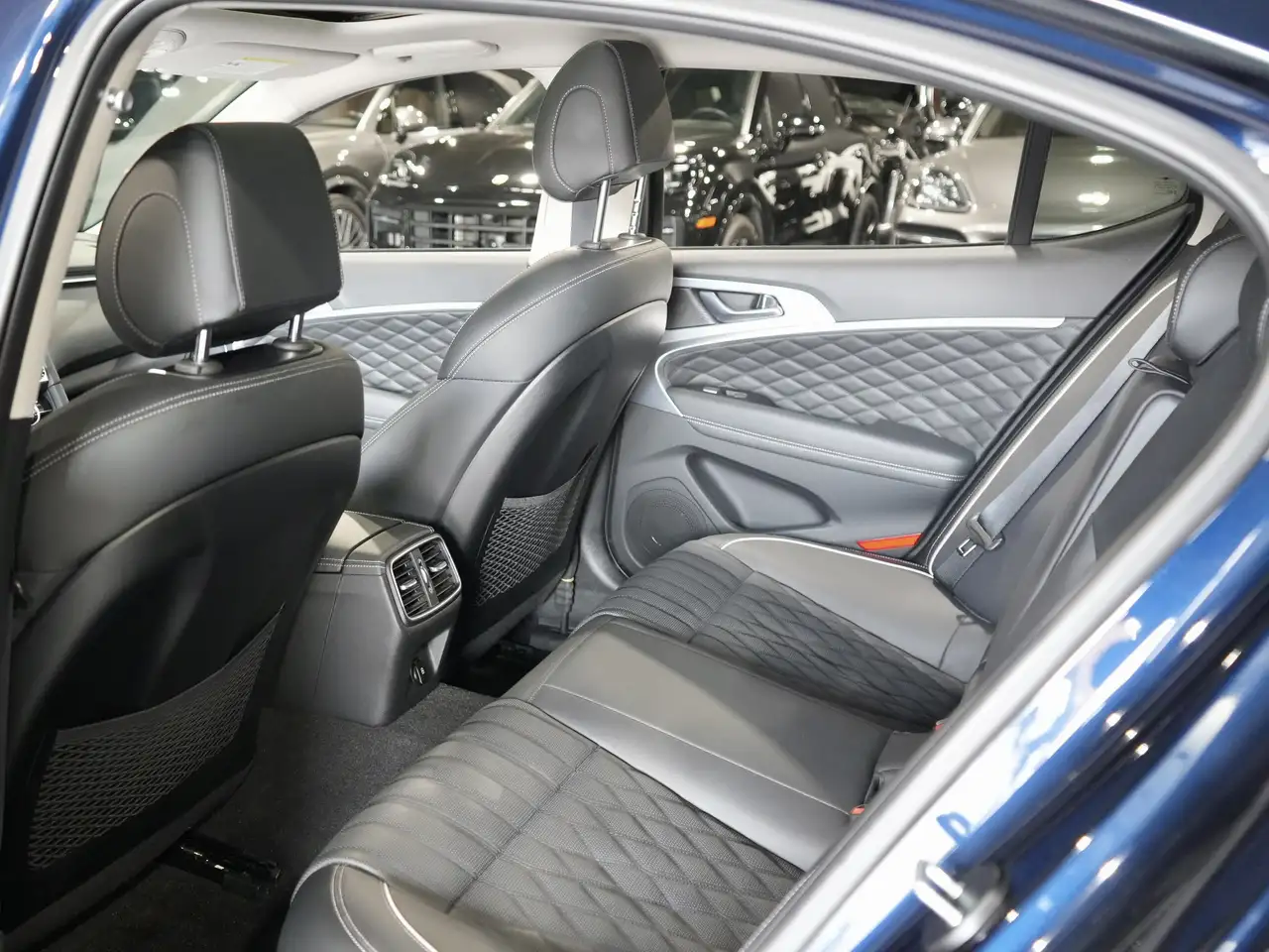 Genesis G70 снимка Genesis G70