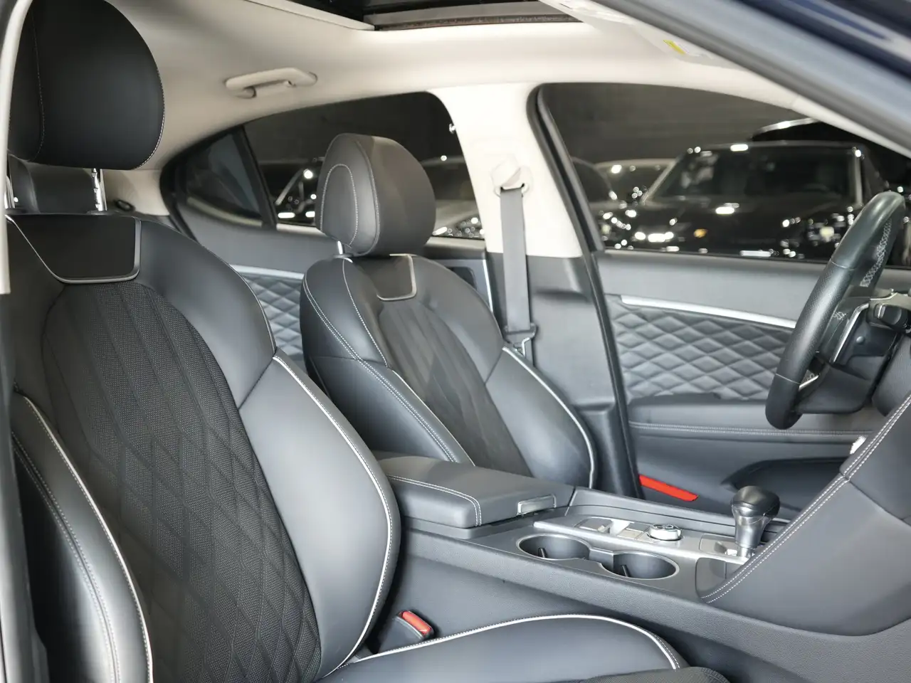 Genesis G70 снимка Genesis G70