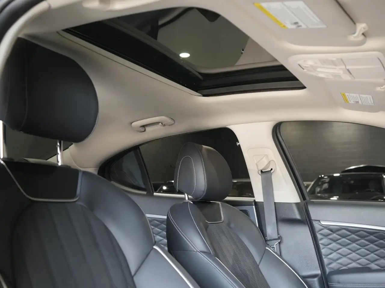 Genesis G70 снимка Genesis G70