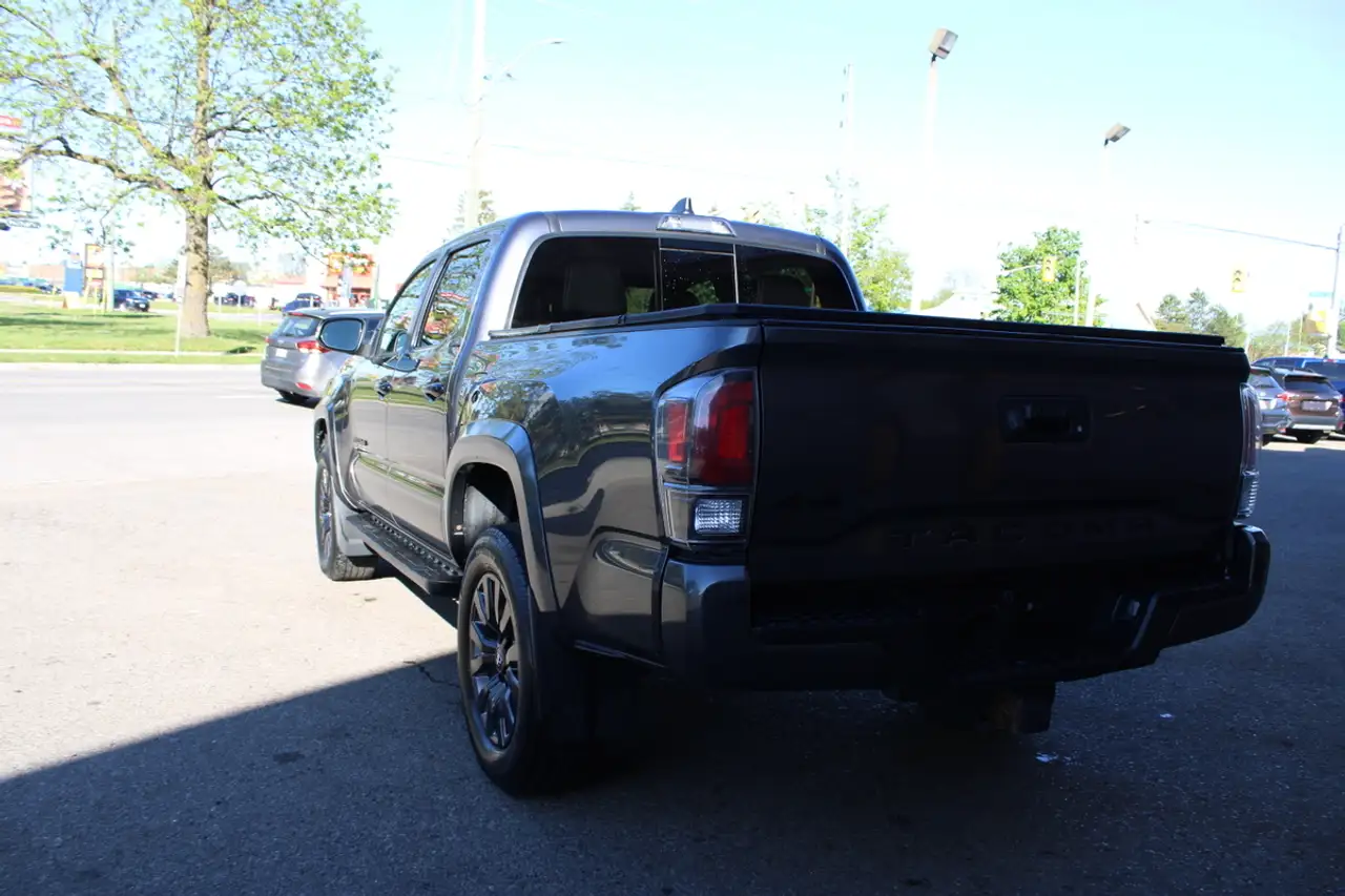 Toyota Tacoma снимка Toyota Tacoma