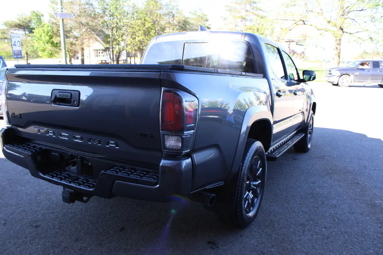 Toyota Tacoma снимка Toyota Tacoma
