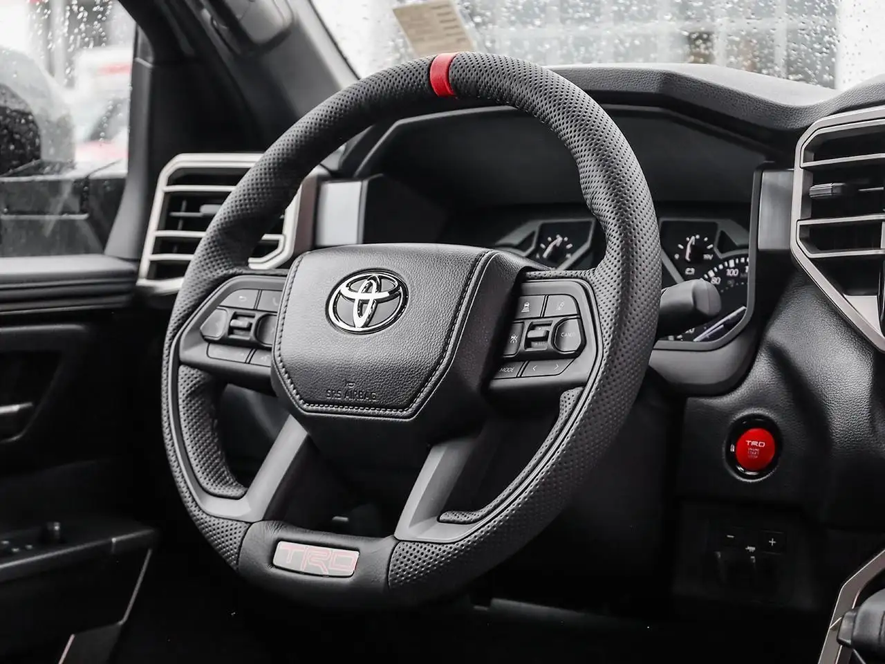 Toyota Tundra снимка Toyota Tundra