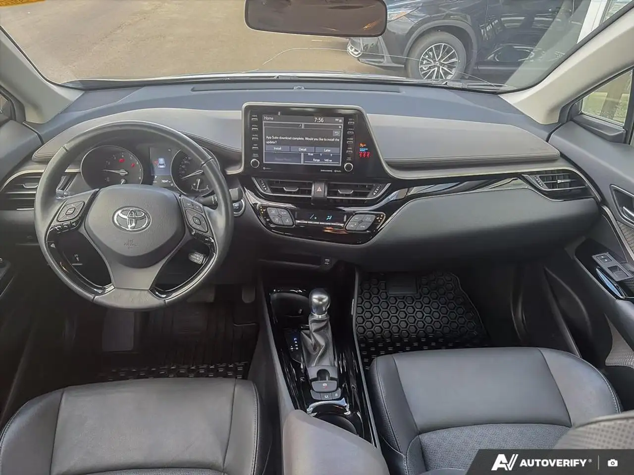 Toyota C-HR photo Toyota C-HR