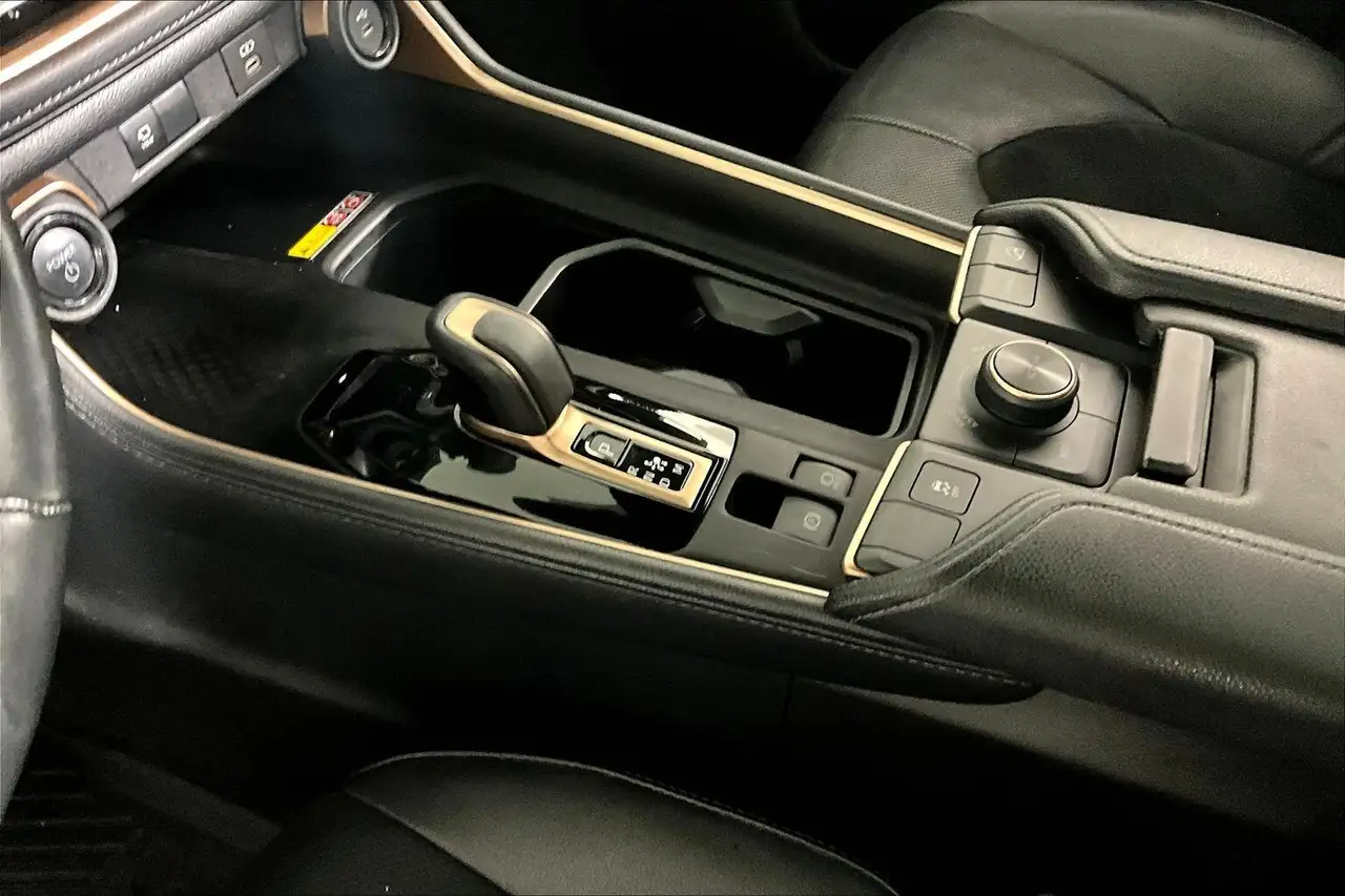Toyota Grand Highlander fotografie Toyota Grand Highlander