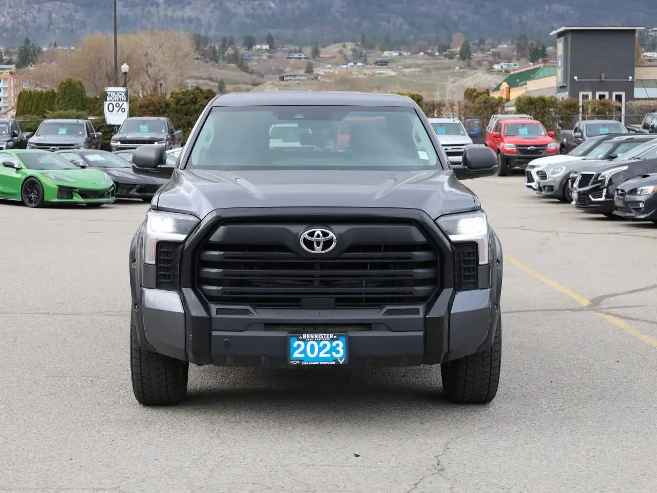 Toyota Tundra снимка Toyota Tundra
