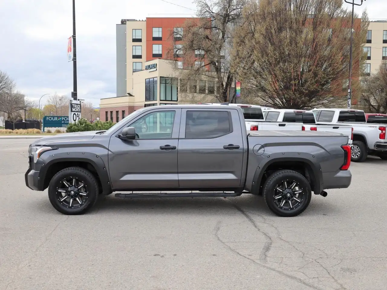 Toyota Tundra снимка Toyota Tundra