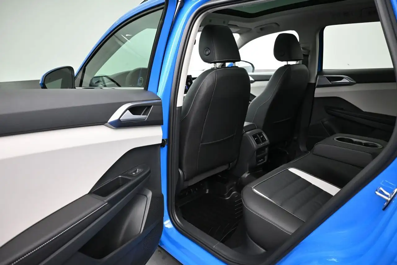 Volkswagen Taos снимка Volkswagen Taos
