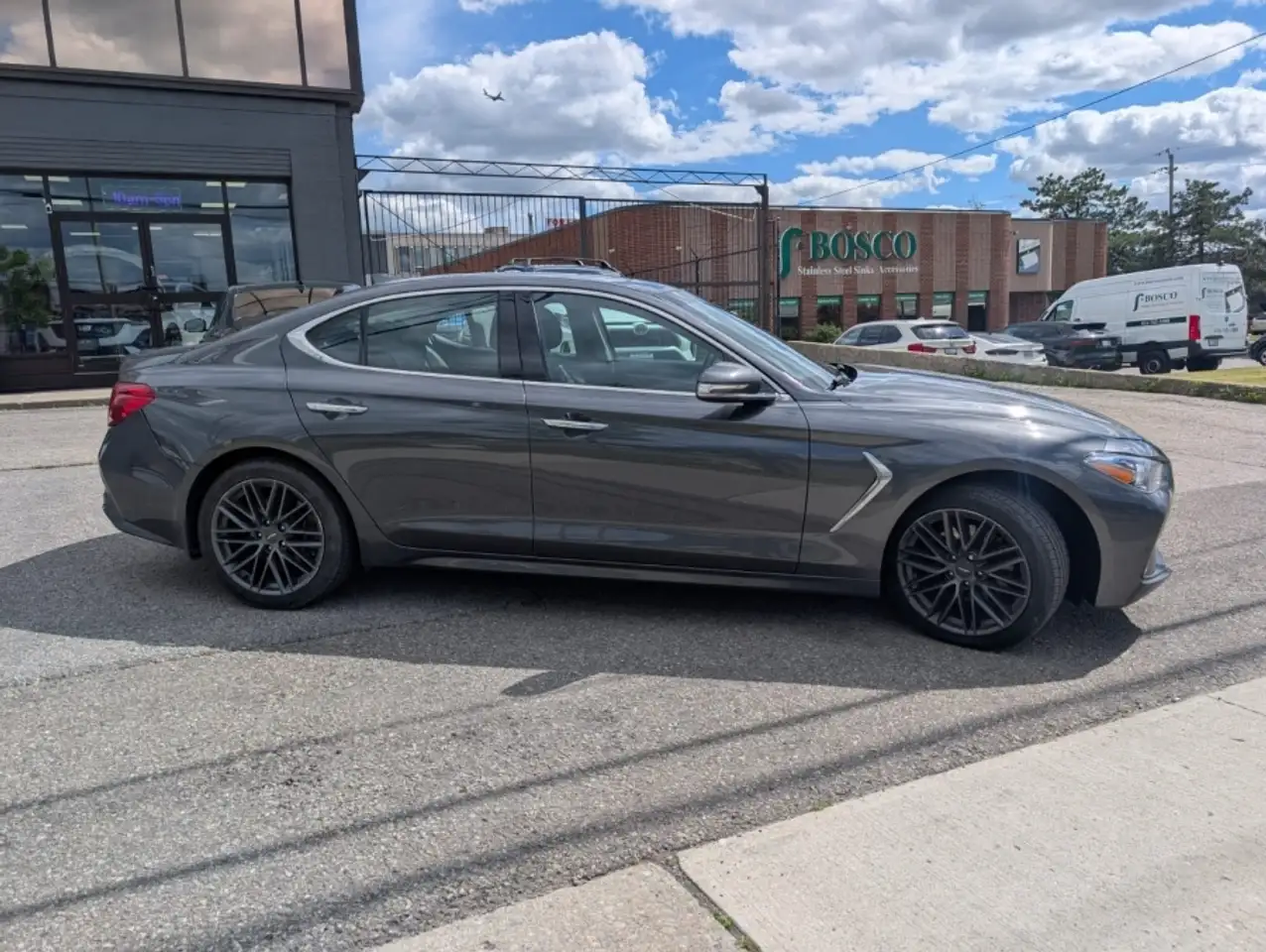 Genesis G70 снимка Genesis G70