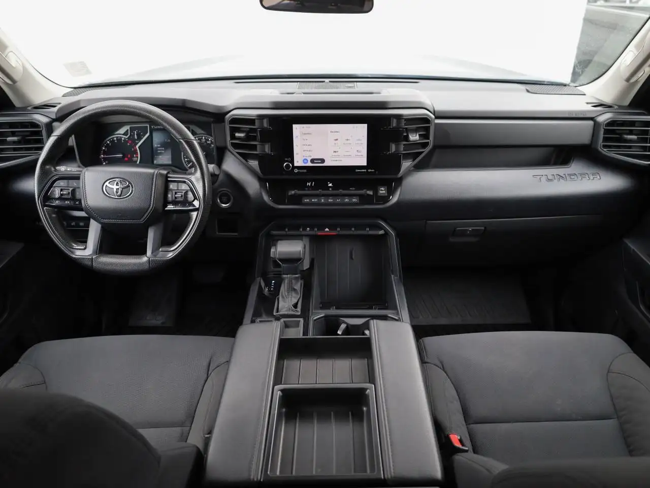 Toyota Tundra снимка Toyota Tundra